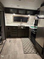 Thumbnail Photo 1 for 2020 Dutchmen Kodiak