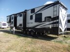 Thumbnail Photo 6 for 2020 Dutchmen Voltage