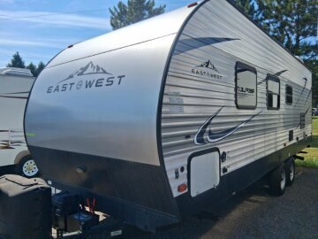 2020 East to West Della Terra