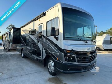 2020 Fleetwood Bounder 33C