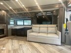 Thumbnail Photo 6 for 2020 Fleetwood Discovery 38W