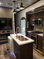 Thumbnail Photo 5 for 2020 Forest River Cedar Creek