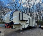 Thumbnail Photo 1 for 2020 Forest River Flagstaff 529RLKS