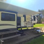 Thumbnail Photo 3 for 2020 Forest River Salem