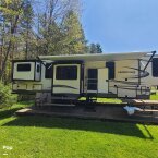 Thumbnail Photo 4 for 2020 Forest River Salem