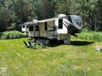 Thumbnail Photo 6 for 2020 Forest River Wildwood