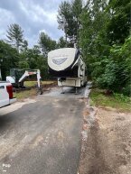 Thumbnail Photo 3 for 2020 Forest River Wildwood