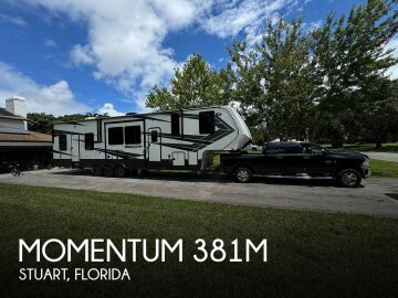 2020 Grand Design Momentum