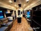 Thumbnail Photo 3 for 2020 JAYCO Eagle