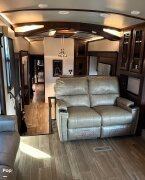 Thumbnail Photo 3 for 2020 JAYCO Pinnacle 38FLWS