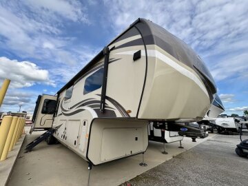 2020 JAYCO Pinnacle