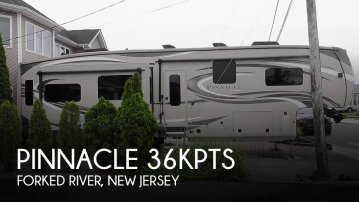 2020 JAYCO Pinnacle