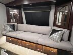 Thumbnail Photo 2 for 2020 JAYCO Pinnacle 36SSWS