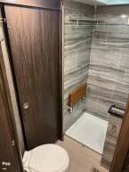 Thumbnail Photo 2 for 2020 JAYCO Seismic