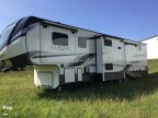 Thumbnail Photo 4 for 2020 Keystone Alpine 3700FL