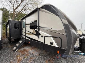 2020 Keystone Laredo