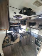 Thumbnail Photo 5 for 2020 Pacific Coachworks Sandsport