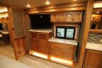 Thumbnail Photo 6 for 2020 Tiffin Phaeton