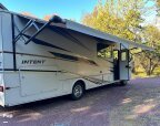 Thumbnail Photo 2 for 2020 Winnebago Intent 29L