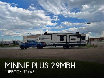 2020 Winnebago Minnie