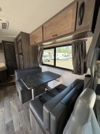 Thumbnail Photo 4 for 2020 Winnebago Minnie Winnie