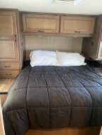Thumbnail Photo 3 for 2020 Winnebago Minnie Winnie