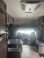 Thumbnail Photo 4 for 2020 Winnebago Minnie Winnie