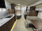 Thumbnail Photo 3 for 2020 Winnebago Navion 24J