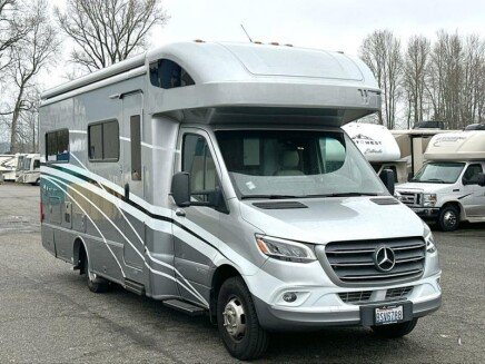 Photo 1 for 2020 Winnebago Navion 24J