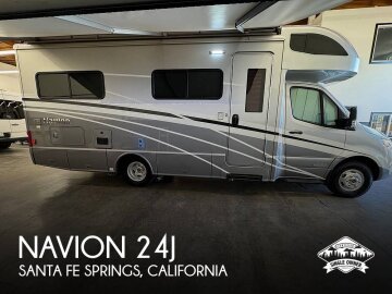 2020 Winnebago Navion 24J