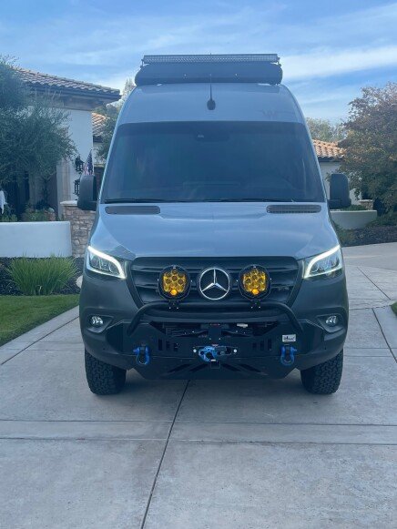 Photo 1 for 2020 Winnebago Revel 44E for Sale by Owner