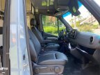 Thumbnail Photo 6 for 2020 Winnebago Revel 44E