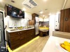 Thumbnail Photo 4 for 2020 Winnebago View 24J