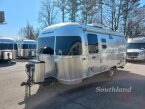 Thumbnail Photo 4 for 2021 Airstream Caravel