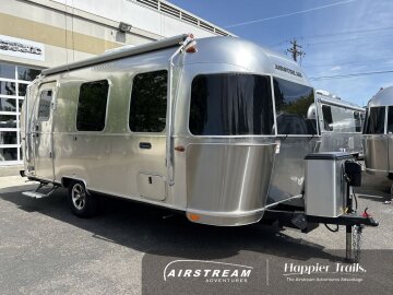 2021 Airstream Caravel
