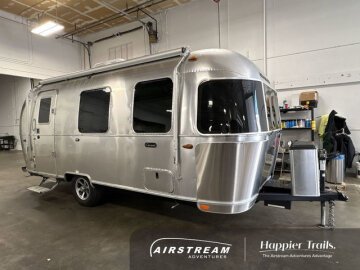 2021 Airstream Caravel