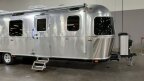 Thumbnail Photo 3 for 2021 Airstream Classic