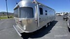 Thumbnail Photo 3 for 2021 Airstream Globetrotter