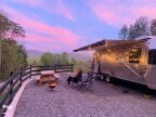 Thumbnail Photo 3 for 2021 Airstream Globetrotter