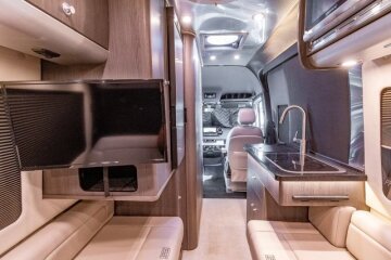 2021 Airstream Interstate