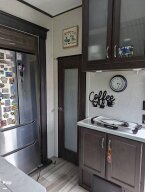 Thumbnail Photo 6 for 2021 Coachmen Brookstone