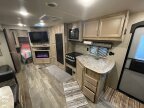 Thumbnail Photo 5 for 2021 Coachmen Catalina 263BHSCK