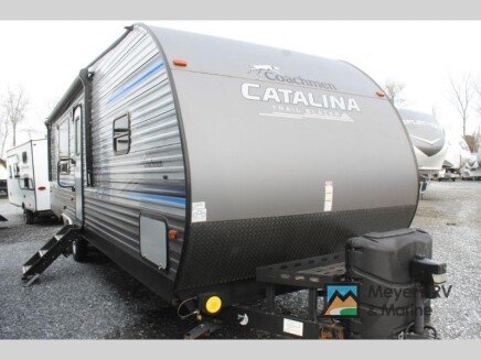 Photo 1 for 2021 Coachmen Catalina 28THS