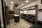 Thumbnail Photo 5 for 2021 Coachmen Chaparral