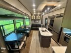 Thumbnail Photo 5 for 2021 Coachmen Chaparral