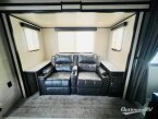 Thumbnail Photo 4 for 2021 Coachmen Spirit