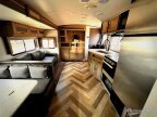 Thumbnail Photo 4 for 2021 Cruiser Twilight