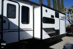 Thumbnail Photo 5 for 2021 Dutchmen Kodiak