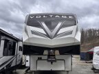 Thumbnail Photo 2 for 2021 Dutchmen Voltage