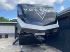 Thumbnail Photo 2 for 2021 Dutchmen Voltage